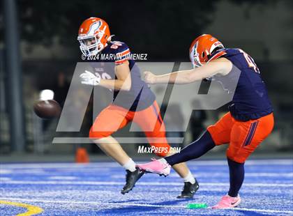 Thumbnail 2 in Sierra Canyon vs Chaminade photogallery.