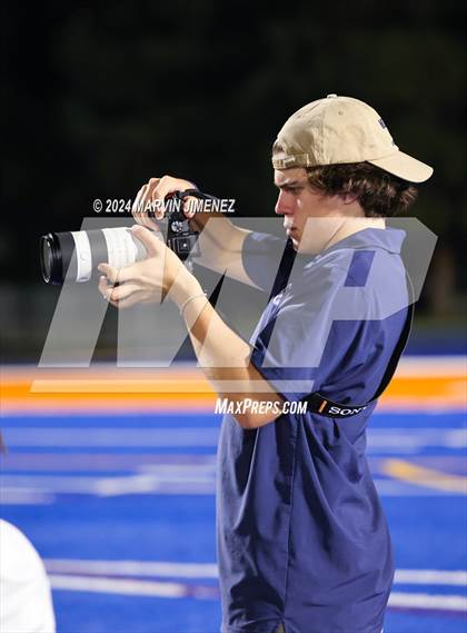 Thumbnail 2 in Sierra Canyon vs Chaminade photogallery.