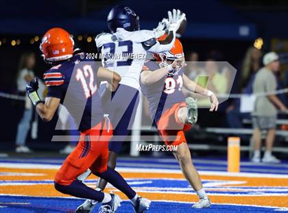 Thumbnail 2 in Sierra Canyon vs Chaminade photogallery.