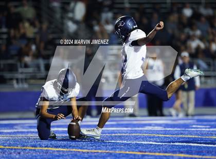 Thumbnail 2 in Sierra Canyon vs Chaminade photogallery.