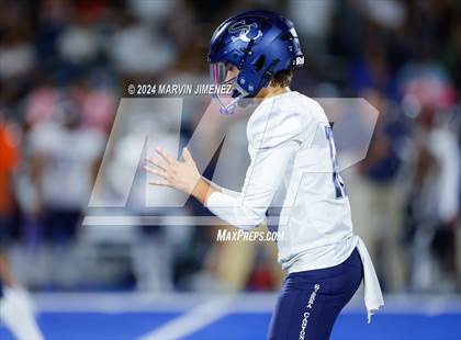 Thumbnail 2 in Sierra Canyon vs Chaminade photogallery.