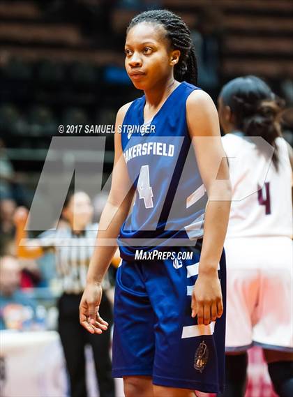 Thumbnail 3 in Bakersfield vs. Independence (CIF CS D2 Final) photogallery.