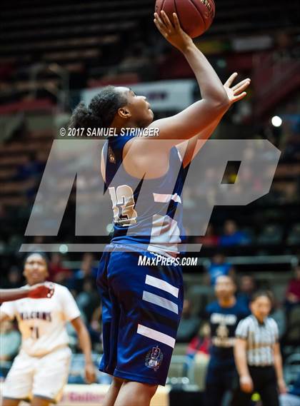 Thumbnail 3 in Bakersfield vs. Independence (CIF CS D2 Final) photogallery.