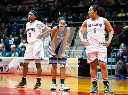 Thumbnail 1 in Bakersfield vs. Independence (CIF CS D2 Final) photogallery.