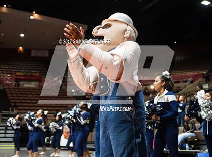 Thumbnail 1 in Bakersfield vs. Independence (CIF CS D2 Final) photogallery.