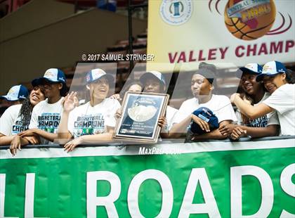 Thumbnail 1 in Bakersfield vs. Independence (CIF CS D2 Final) photogallery.