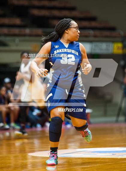 Thumbnail 1 in Bakersfield vs. Independence (CIF CS D2 Final) photogallery.