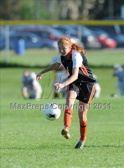 Thumbnail 2 in Nashua South vs Keene photogallery.