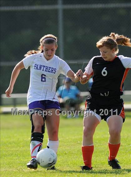 Thumbnail 2 in Nashua South vs Keene photogallery.