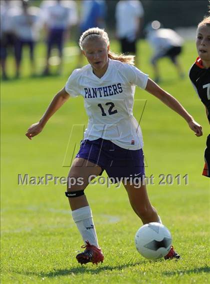 Thumbnail 3 in Nashua South vs Keene photogallery.