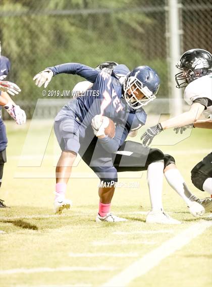 Thumbnail 3 in Arete Prep @ NFL Yet Academy photogallery.