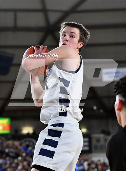 Thumbnail 1 in Curtis vs. Olympia (WIAA 4A Final) photogallery.