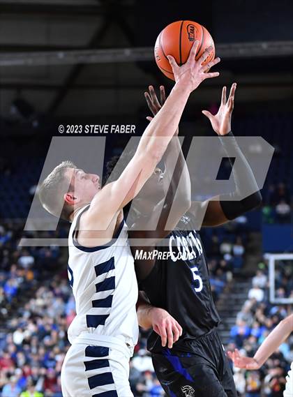 Thumbnail 1 in Curtis vs. Olympia (WIAA 4A Final) photogallery.