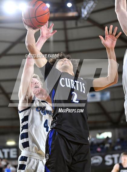 Thumbnail 3 in Curtis vs. Olympia (WIAA 4A Final) photogallery.