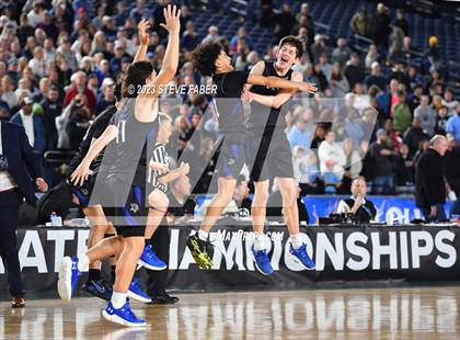 Thumbnail 1 in Curtis vs. Olympia (WIAA 4A Final) photogallery.