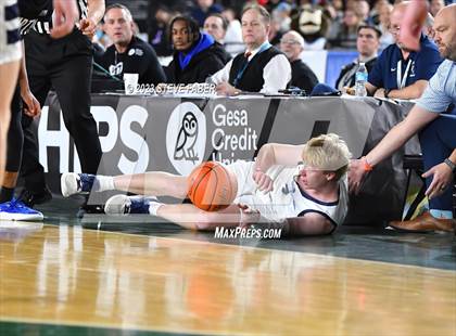 Thumbnail 2 in Curtis vs. Olympia (WIAA 4A Final) photogallery.
