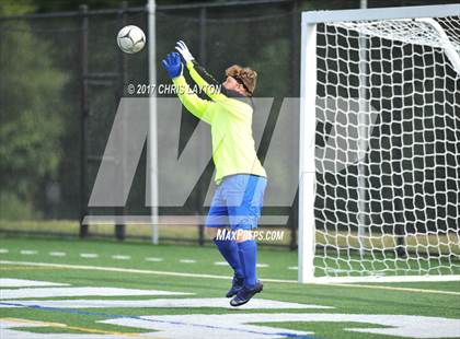 Thumbnail 2 in Haldane vs. Pawling (Putnam vs. Dutchess Challenge) photogallery.