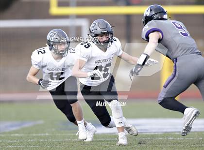 Thumbnail 3 in Roosevelt vs Discovery Canyon (CHSAA 3A Round 1 Playoff) photogallery.