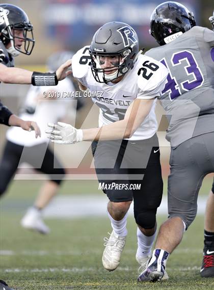 Thumbnail 1 in Roosevelt vs Discovery Canyon (CHSAA 3A Round 1 Playoff) photogallery.