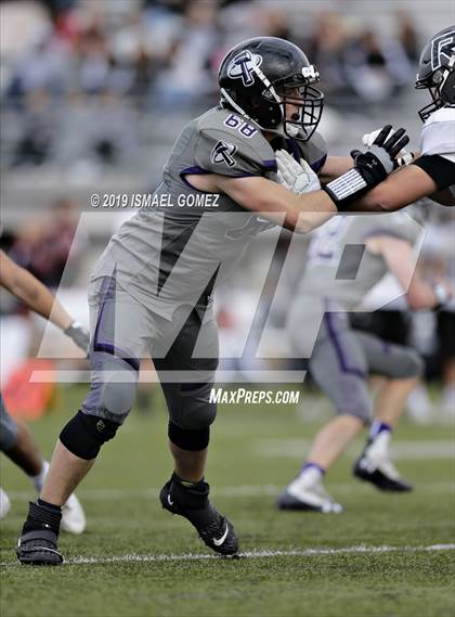 Thumbnail 3 in Roosevelt vs Discovery Canyon (CHSAA 3A Round 1 Playoff) photogallery.