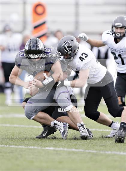 Thumbnail 1 in Roosevelt vs Discovery Canyon (CHSAA 3A Round 1 Playoff) photogallery.