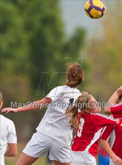 Thumbnail 1 in Glendora vs. Arrowhead Christian photogallery.