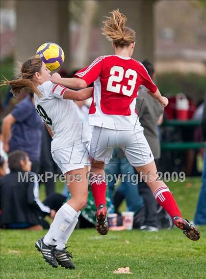 Thumbnail 3 in Glendora vs. Arrowhead Christian photogallery.