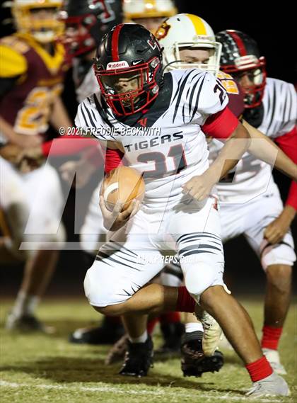Thumbnail 2 in Trenton @ Collinsville photogallery.