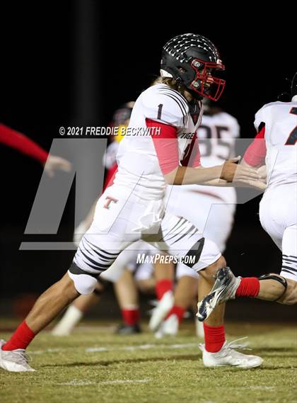 Thumbnail 1 in Trenton @ Collinsville photogallery.