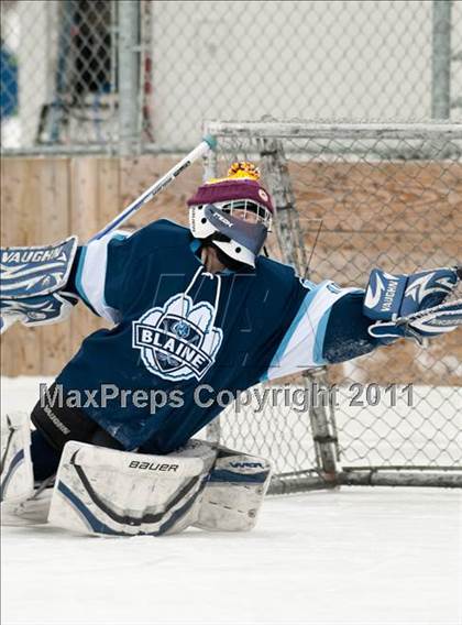Thumbnail 2 in Coon Rapids vs Blaine (Outdoor Classic JV) photogallery.