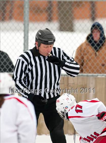 Thumbnail 1 in Coon Rapids vs Blaine (Outdoor Classic JV) photogallery.