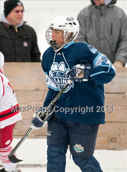 Thumbnail 3 in Coon Rapids vs Blaine (Outdoor Classic JV) photogallery.