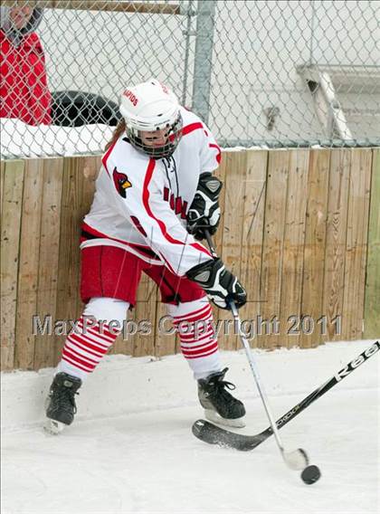 Thumbnail 2 in Coon Rapids vs Blaine (Outdoor Classic JV) photogallery.