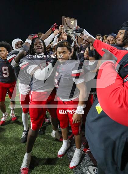 Thumbnail 1 in St. Augustine vs St. Pius X-St. Matthias Academy (CIF State Bowl Regional Final Div 4-A) photogallery.