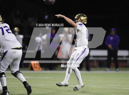 Thumbnail 3 in St. Augustine vs St. Pius X-St. Matthias Academy (CIF State Bowl Regional Final Div 4-A) photogallery.