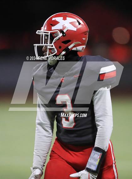 Thumbnail 1 in St. Augustine vs St. Pius X-St. Matthias Academy (CIF State Bowl Regional Final Div 4-A) photogallery.