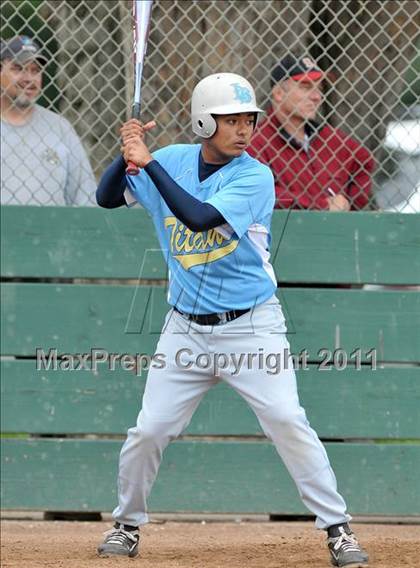 Thumbnail 2 in Burbank vs. San Juan (Land Park Easter Tournament) photogallery.