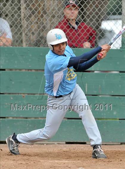 Thumbnail 3 in Burbank vs. San Juan (Land Park Easter Tournament) photogallery.