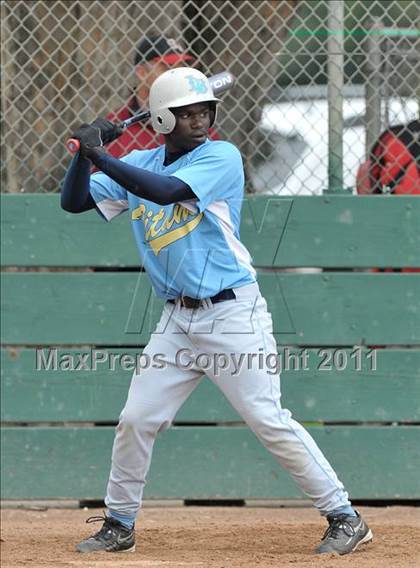 Thumbnail 1 in Burbank vs. San Juan (Land Park Easter Tournament) photogallery.
