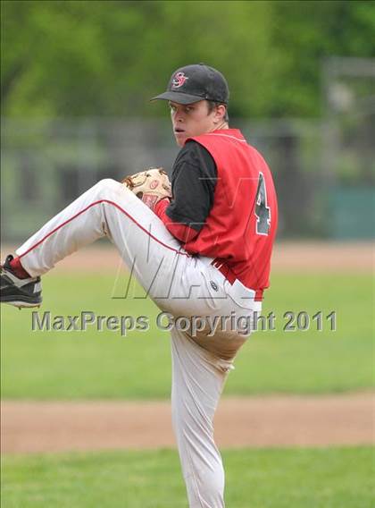 Thumbnail 2 in Burbank vs. San Juan (Land Park Easter Tournament) photogallery.