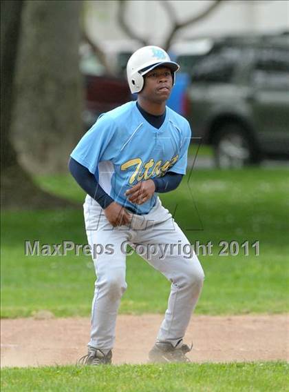 Thumbnail 3 in Burbank vs. San Juan (Land Park Easter Tournament) photogallery.