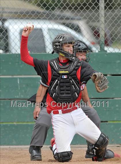 Thumbnail 3 in Burbank vs. San Juan (Land Park Easter Tournament) photogallery.