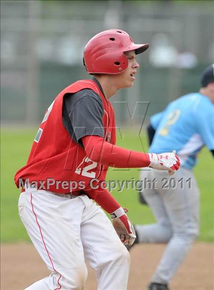 Thumbnail 2 in Burbank vs. San Juan (Land Park Easter Tournament) photogallery.