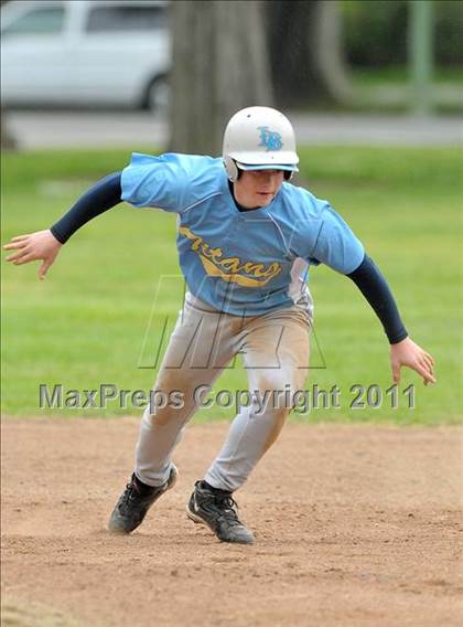 Thumbnail 1 in Burbank vs. San Juan (Land Park Easter Tournament) photogallery.