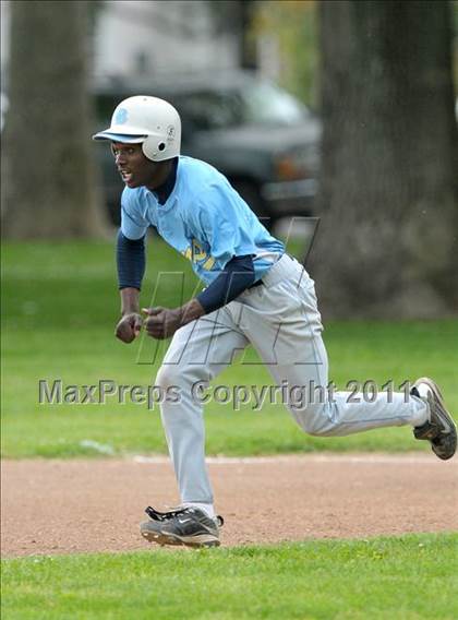 Thumbnail 1 in Burbank vs. San Juan (Land Park Easter Tournament) photogallery.