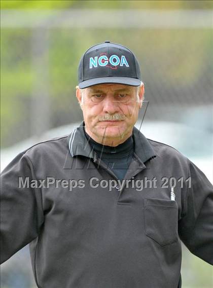 Thumbnail 1 in Burbank vs. San Juan (Land Park Easter Tournament) photogallery.