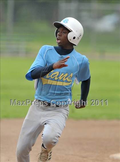 Thumbnail 1 in Burbank vs. San Juan (Land Park Easter Tournament) photogallery.