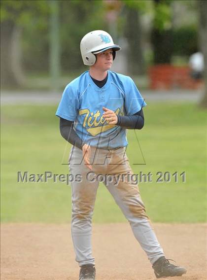 Thumbnail 3 in Burbank vs. San Juan (Land Park Easter Tournament) photogallery.