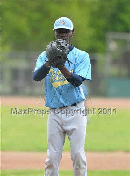 Thumbnail 1 in Burbank vs. San Juan (Land Park Easter Tournament) photogallery.