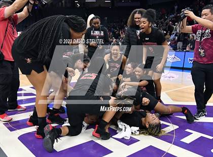Thumbnail 2 in Etiwanda vs. Archbishop Mitty (CIF State Open Div. Final) photogallery.